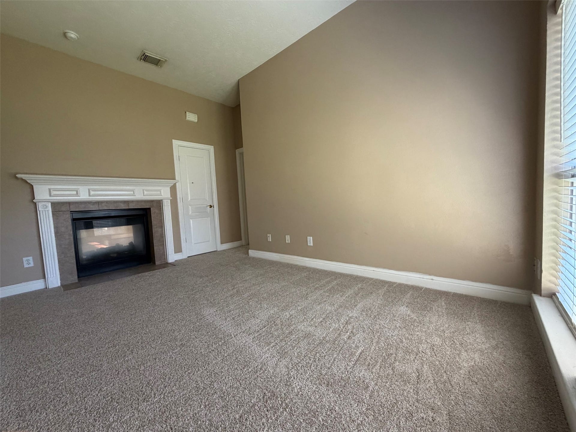 3303 Thistlegrove Lane, Sugar Land, TX 77498 3303 Thistlegrove Lane, Sugar Land, TX 77498