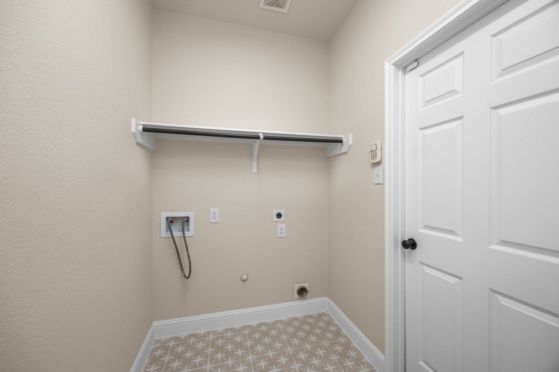 2 Gilded Crest Court, The Woodlands, TX 77382 Updated and very spacious laundry room.