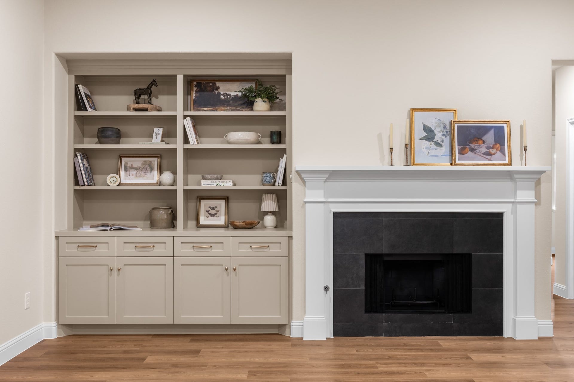 2 Gilded Crest Court, The Woodlands, TX 77382 Gorgeous built ins with an updated gas fire place.