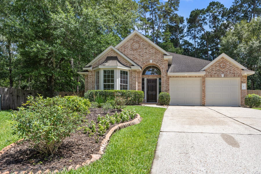 Property photo for 2 Gilded Crest Court, The Woodlands, TX
