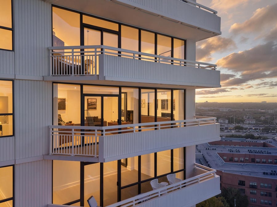 Property photo for 14 Greenway Plaza, #17Q, Houston, TX