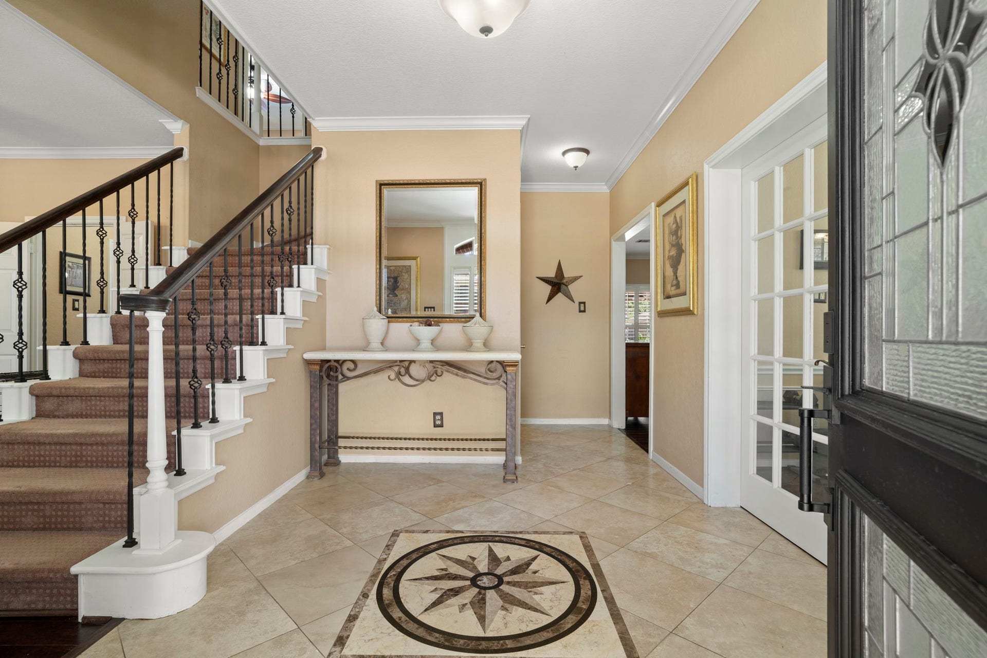 3407 Autumn Bend Drive, Sugar Land, TX 77479 Welcome home to 3407 Autumn Bend Drive!