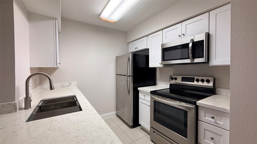 Property photo for 4643 Wild Indigo Street, #411, Houston, TX