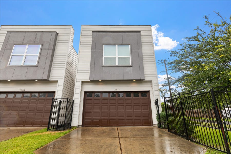 Property photo for 2511 Des Chaumes Street, Houston, TX