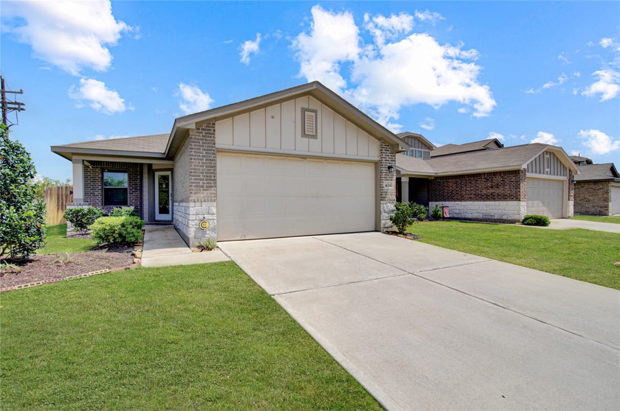 Property photo for 14032 Mack Wood Trail, Conroe, TX