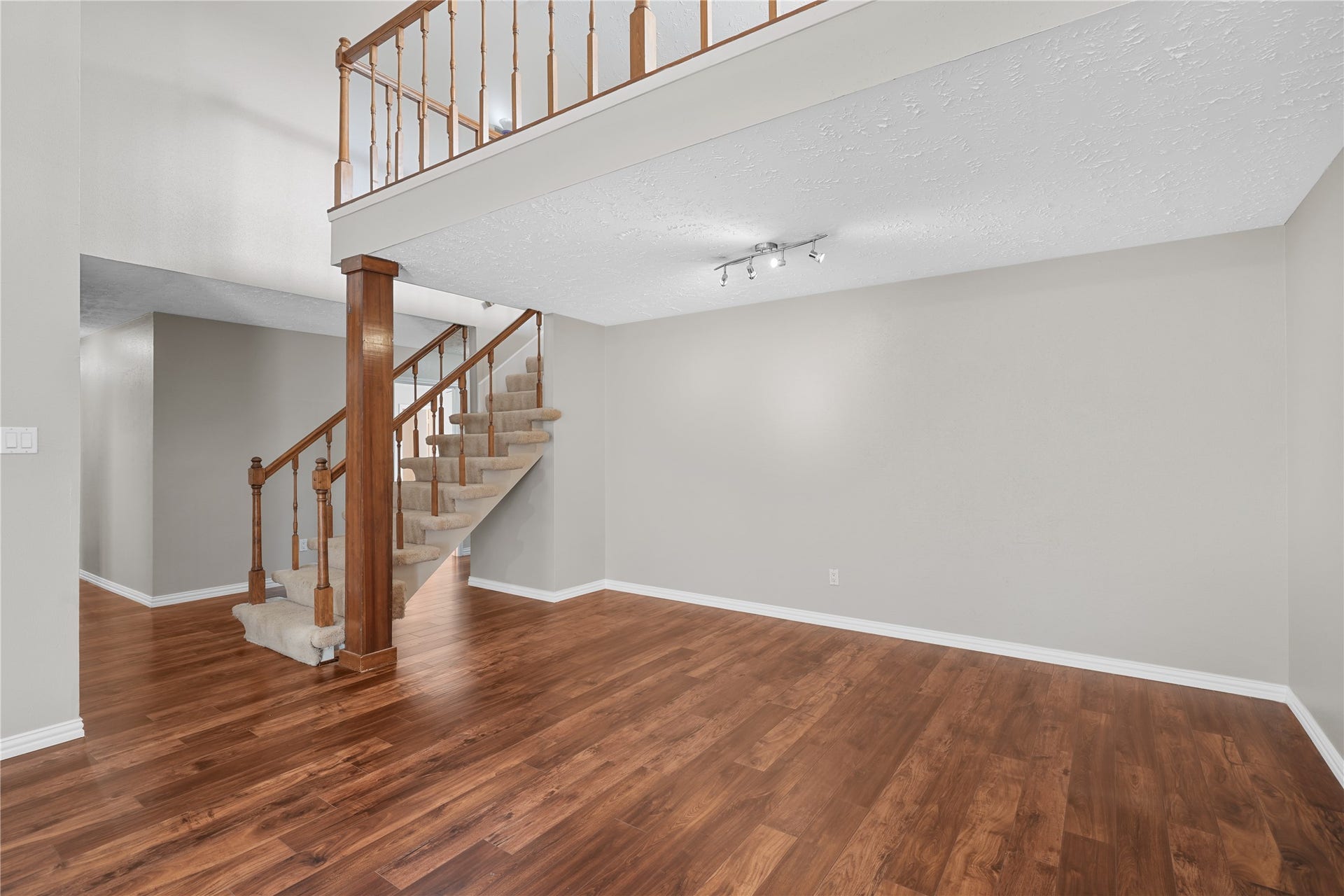 16826 Cobble Ridge Drive, Sugar Land, TX 77498 16826 Cobble Ridge Drive, Sugar Land, TX 77498