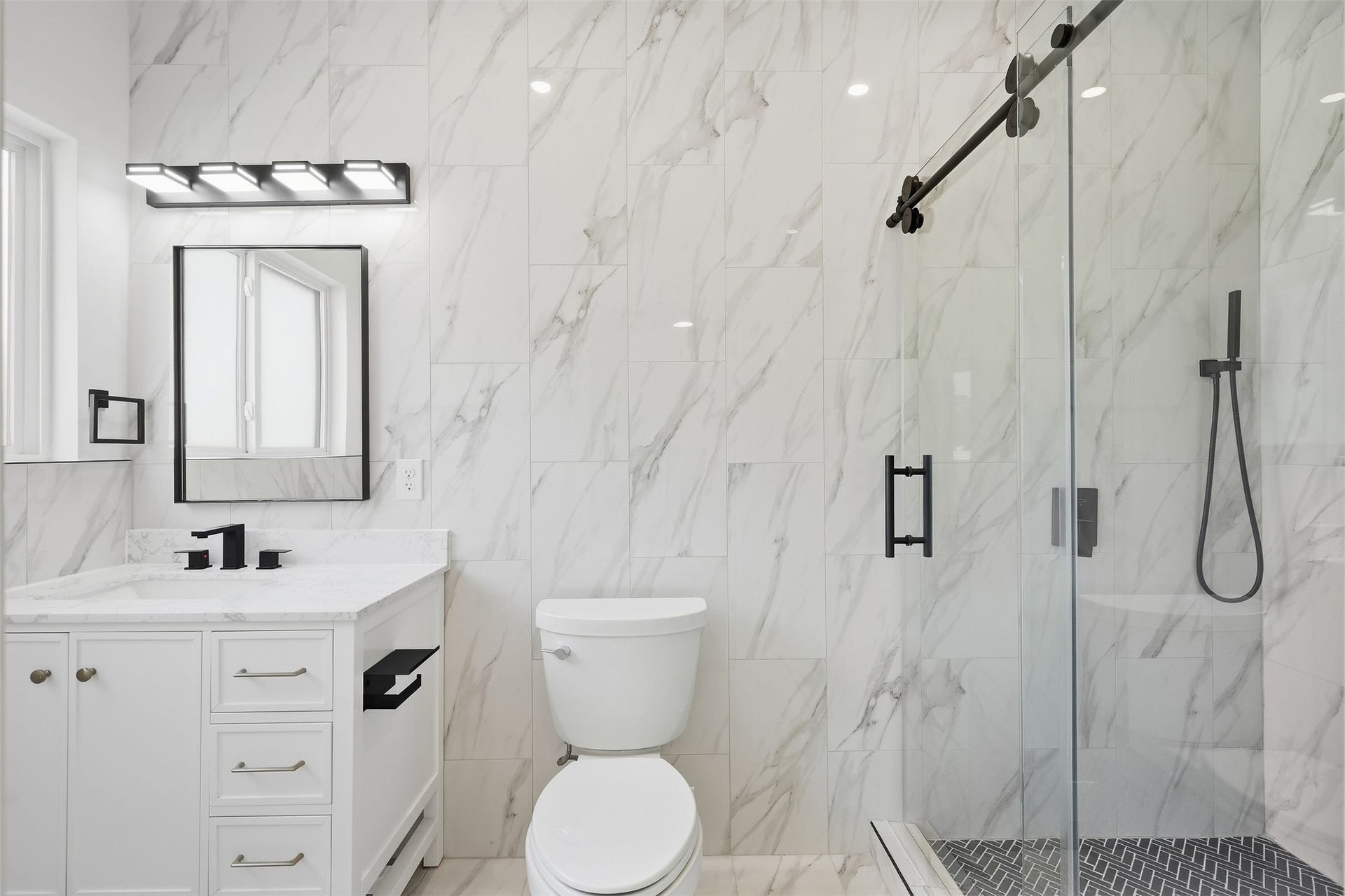 BR 3 BATH