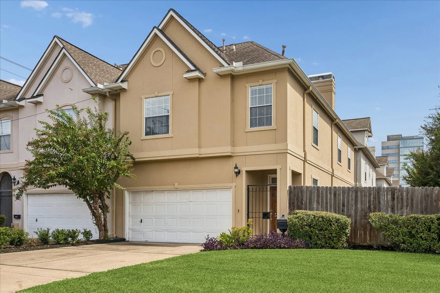 Property photo for 6859 Bellgreen Drive, Houston, TX
