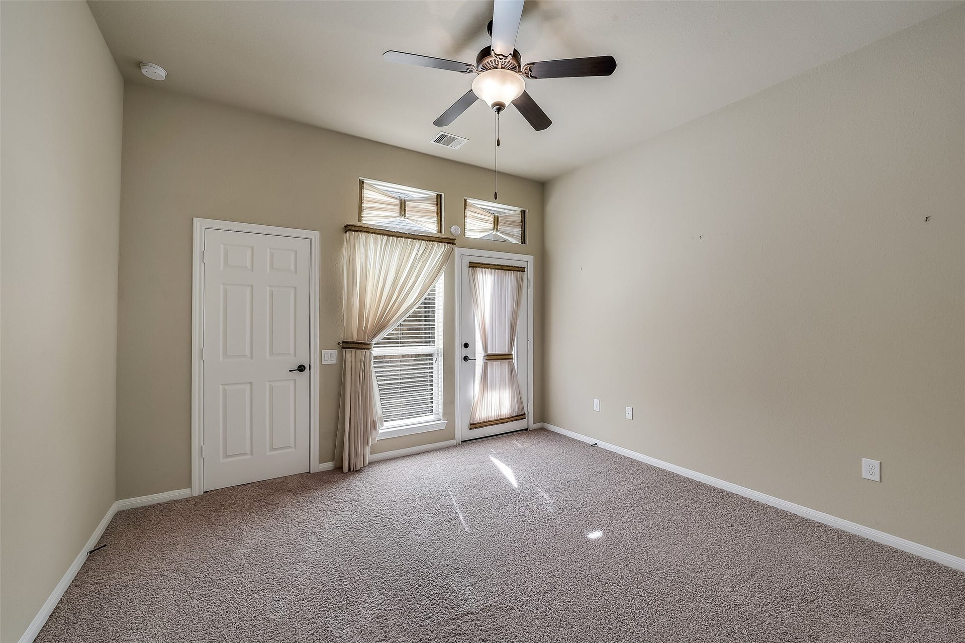 16706 Curio Gray Trail, Cypress, TX 77433 16706 Curio Gray Trail, Cypress, TX 77433