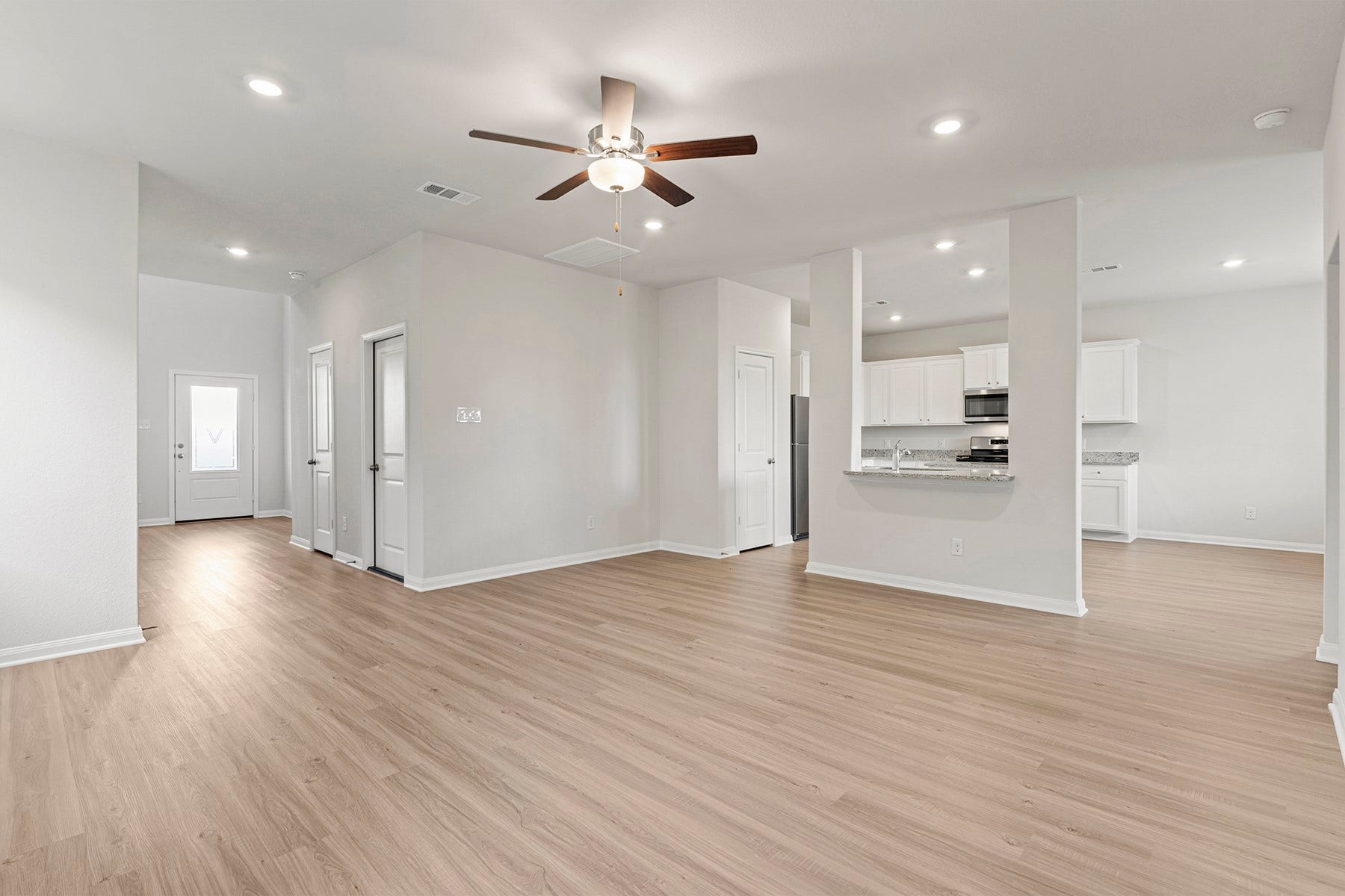 8819 New Jade Drive, Iowa Colony, TX 77583 8819 New Jade Drive, Iowa Colony, TX 77583