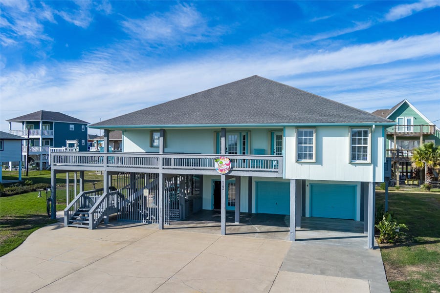 Property photo for 3279 Prides Way, Crystal Beach, TX