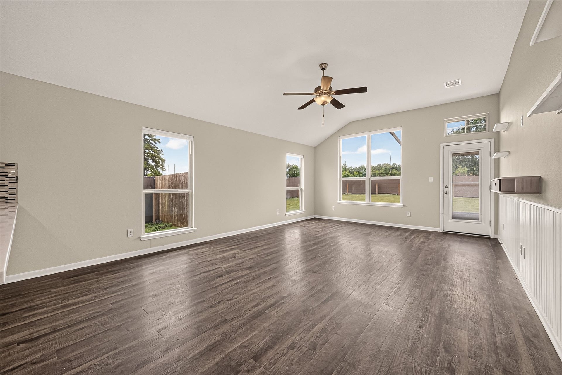 143 Brocks Lane, Montgomery, TX 77356 143 Brocks Lane, Montgomery, TX 77356