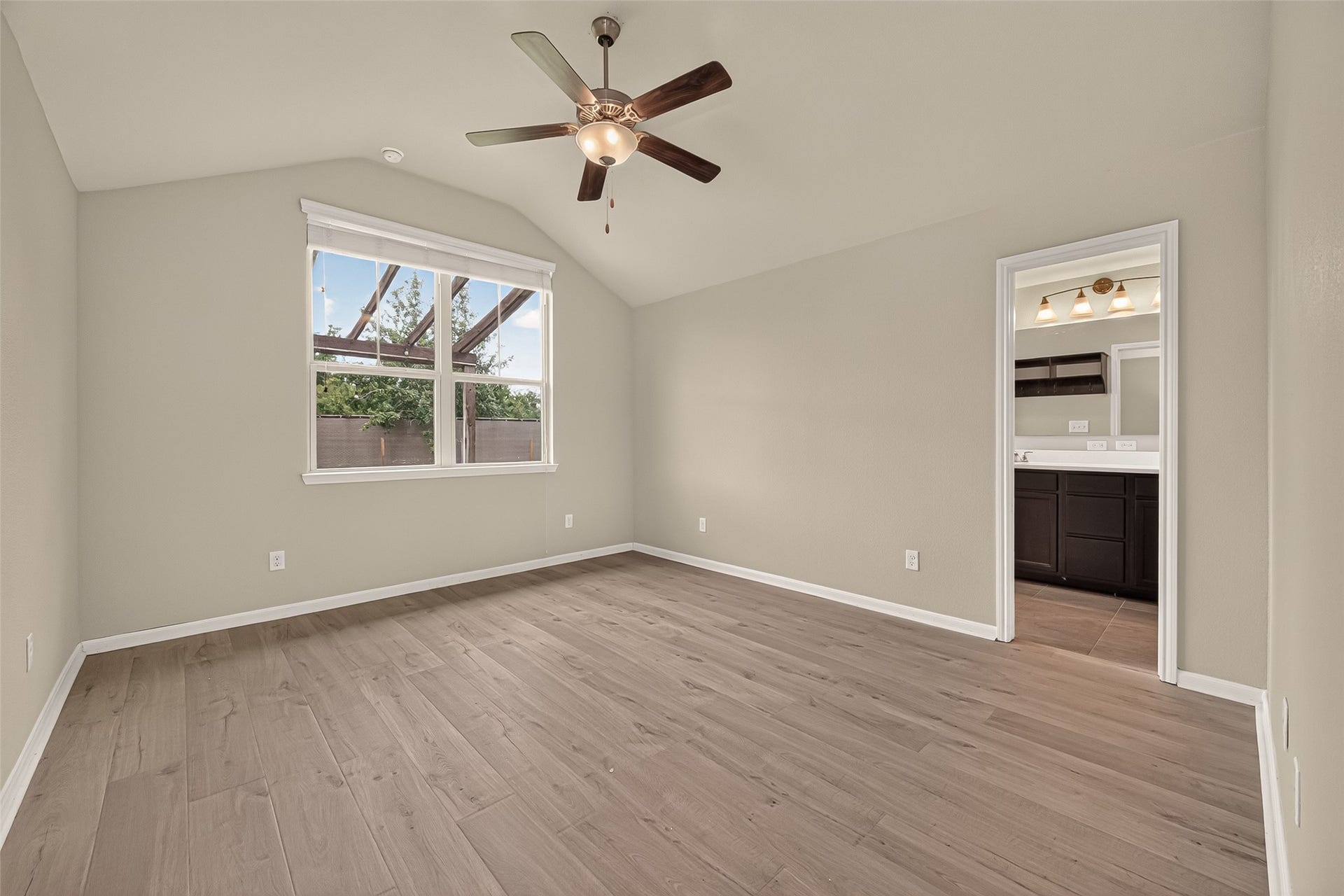 143 Brocks Lane, Montgomery, TX 77356 143 Brocks Lane, Montgomery, TX 77356