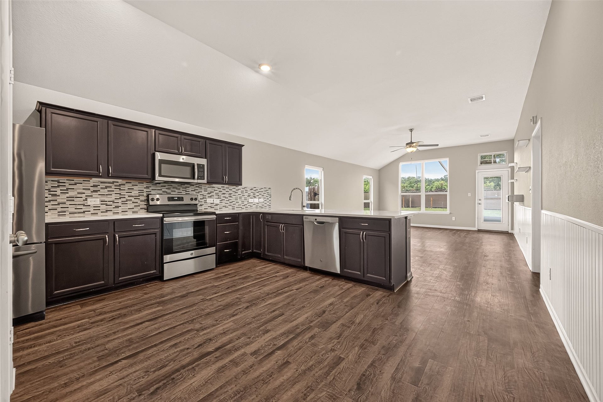 143 Brocks Lane, Montgomery, TX 77356 143 Brocks Lane, Montgomery, TX 77356