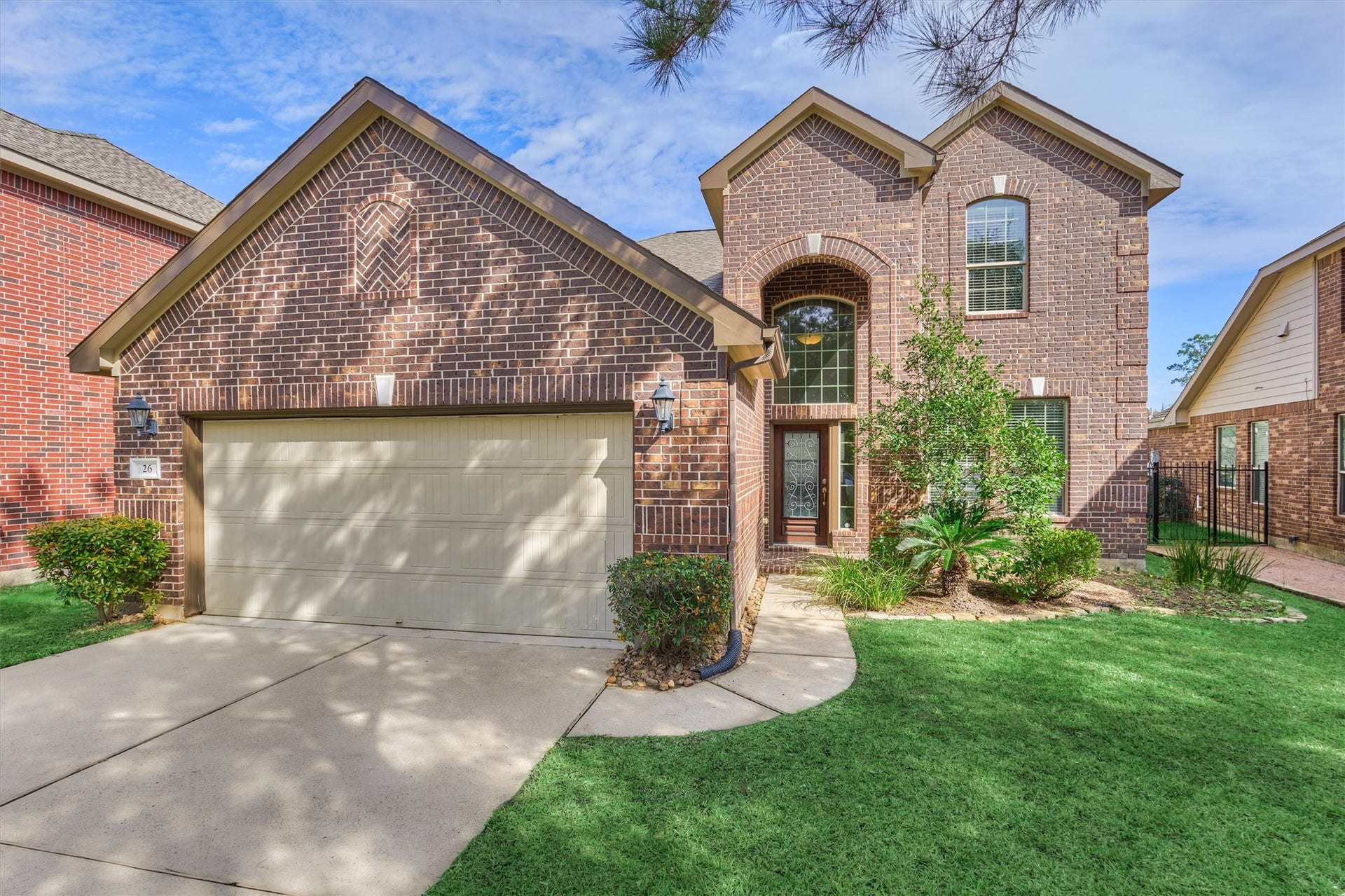 26 Black Swan Court, The Woodlands, TX 77354
