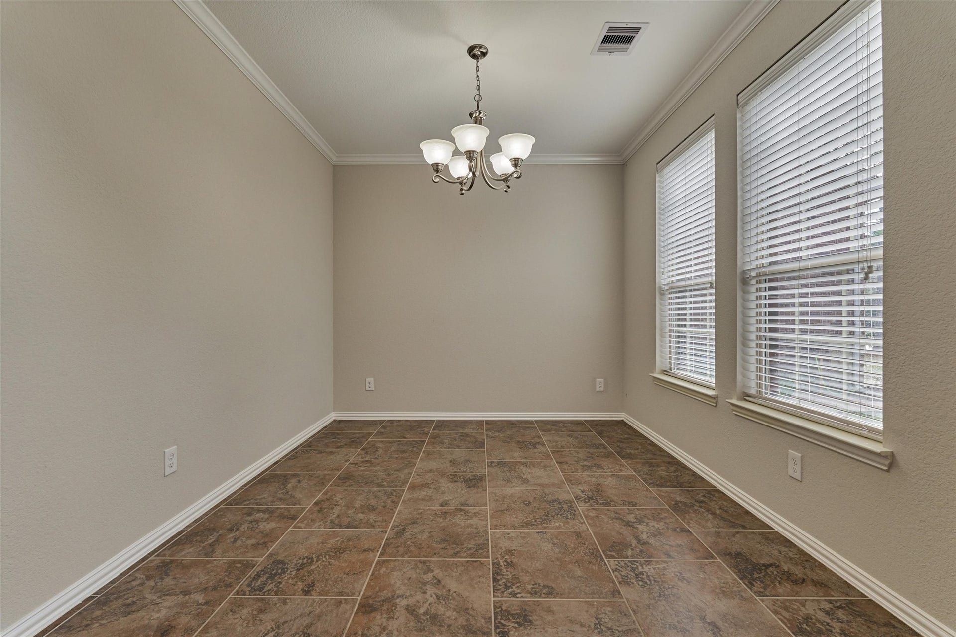 26 Black Swan Court, The Woodlands, TX 77354