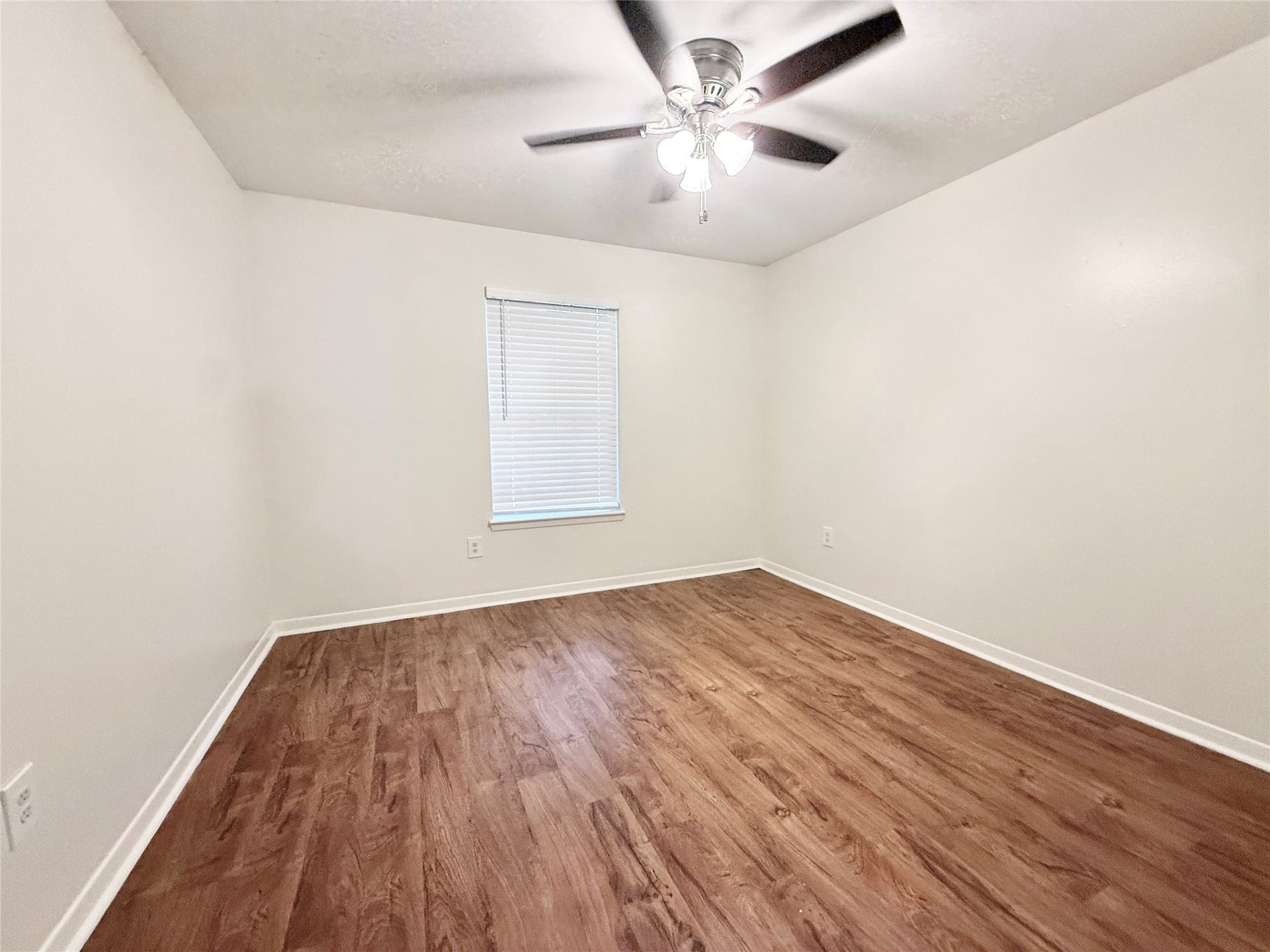 500 Willow Drive, #C2, Lake Jackson, TX 77566