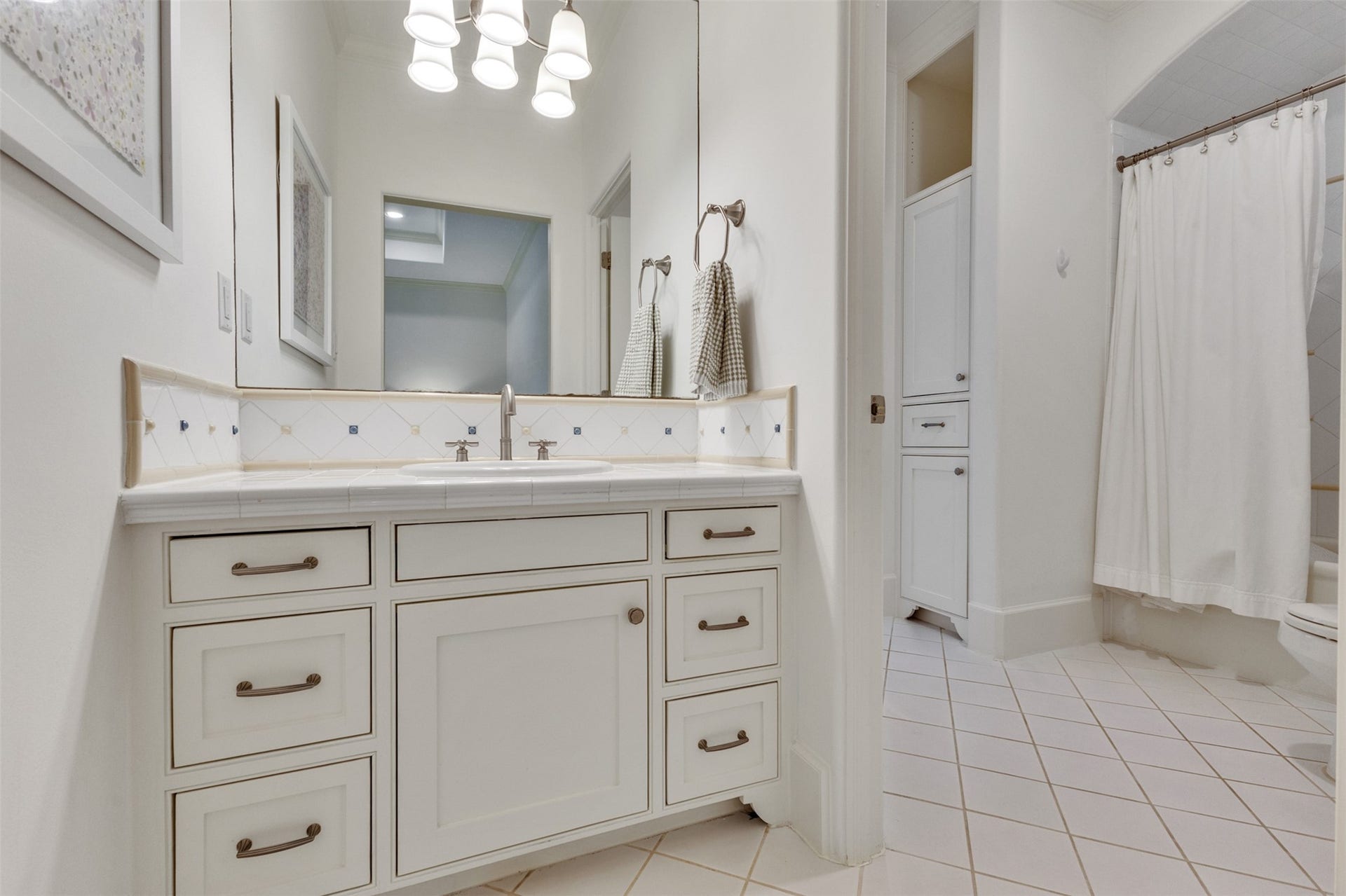 2721 Cason Street, West University Place, TX 77005 2721 Cason Street, West University Place, TX 77005