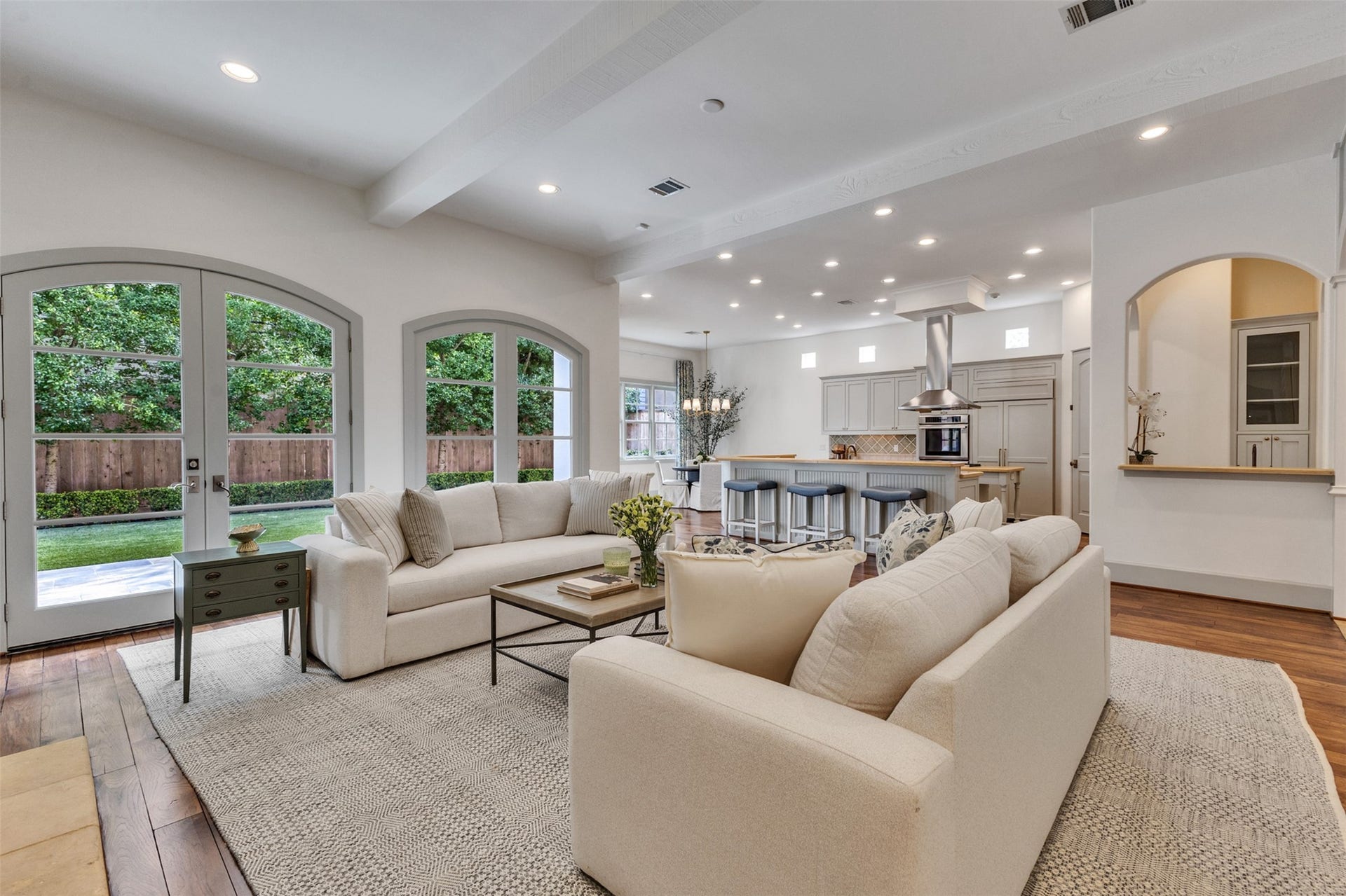 2721 Cason Street, West University Place, TX 77005 2721 Cason Street, West University Place, TX 77005