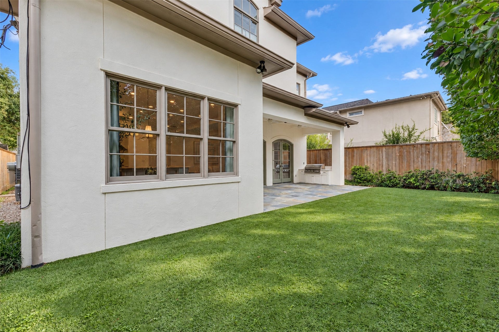 2721 Cason Street, West University Place, TX 77005 2721 Cason Street, West University Place, TX 77005