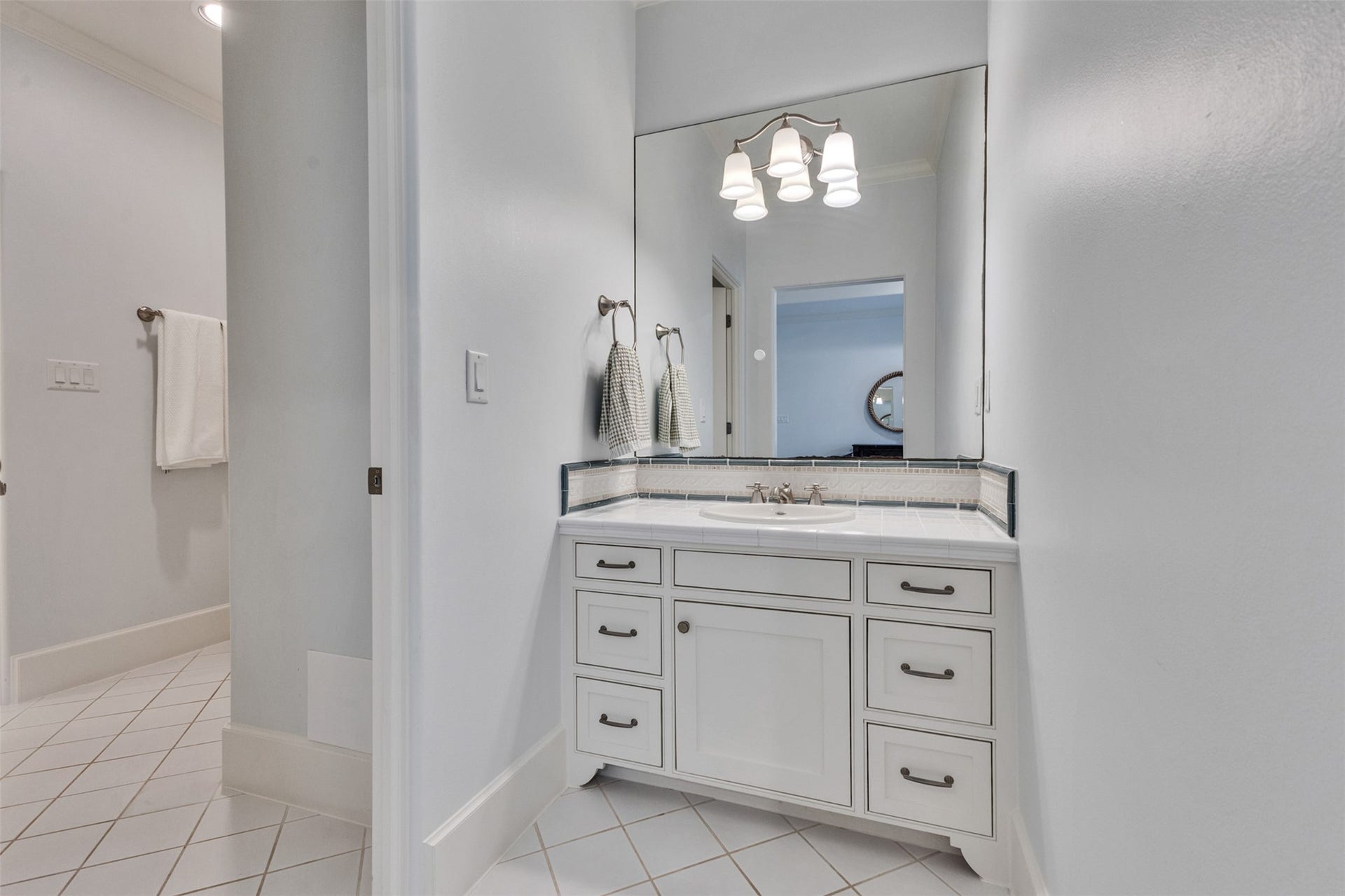 2721 Cason Street, West University Place, TX 77005 2721 Cason Street, West University Place, TX 77005