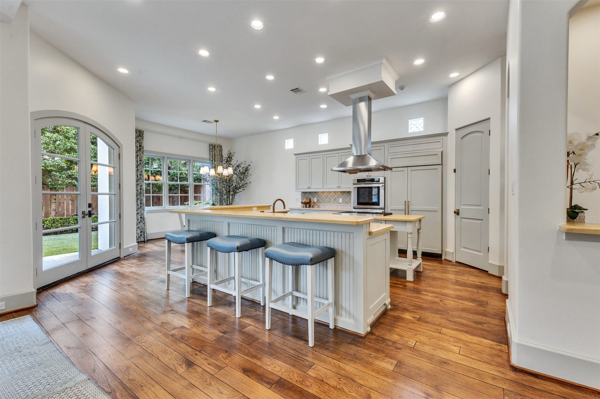 2721 Cason Street, West University Place, TX 77005 2721 Cason Street, West University Place, TX 77005