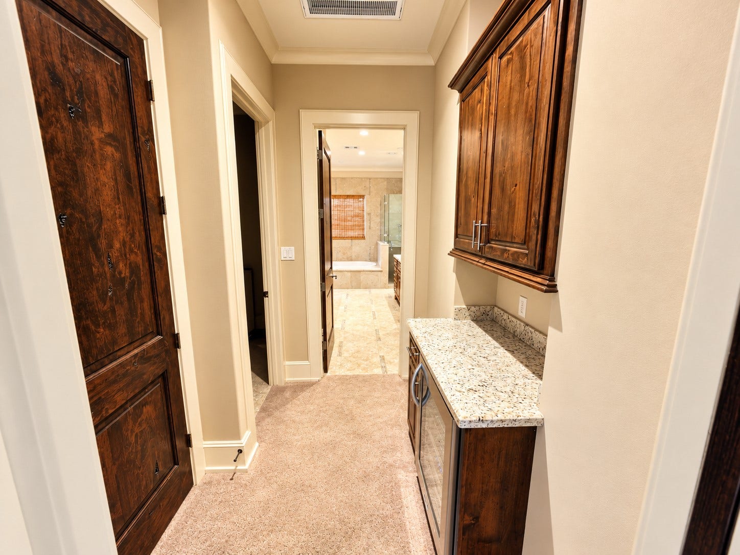 318 Calle Sevilla Place, Houston, TX 77007