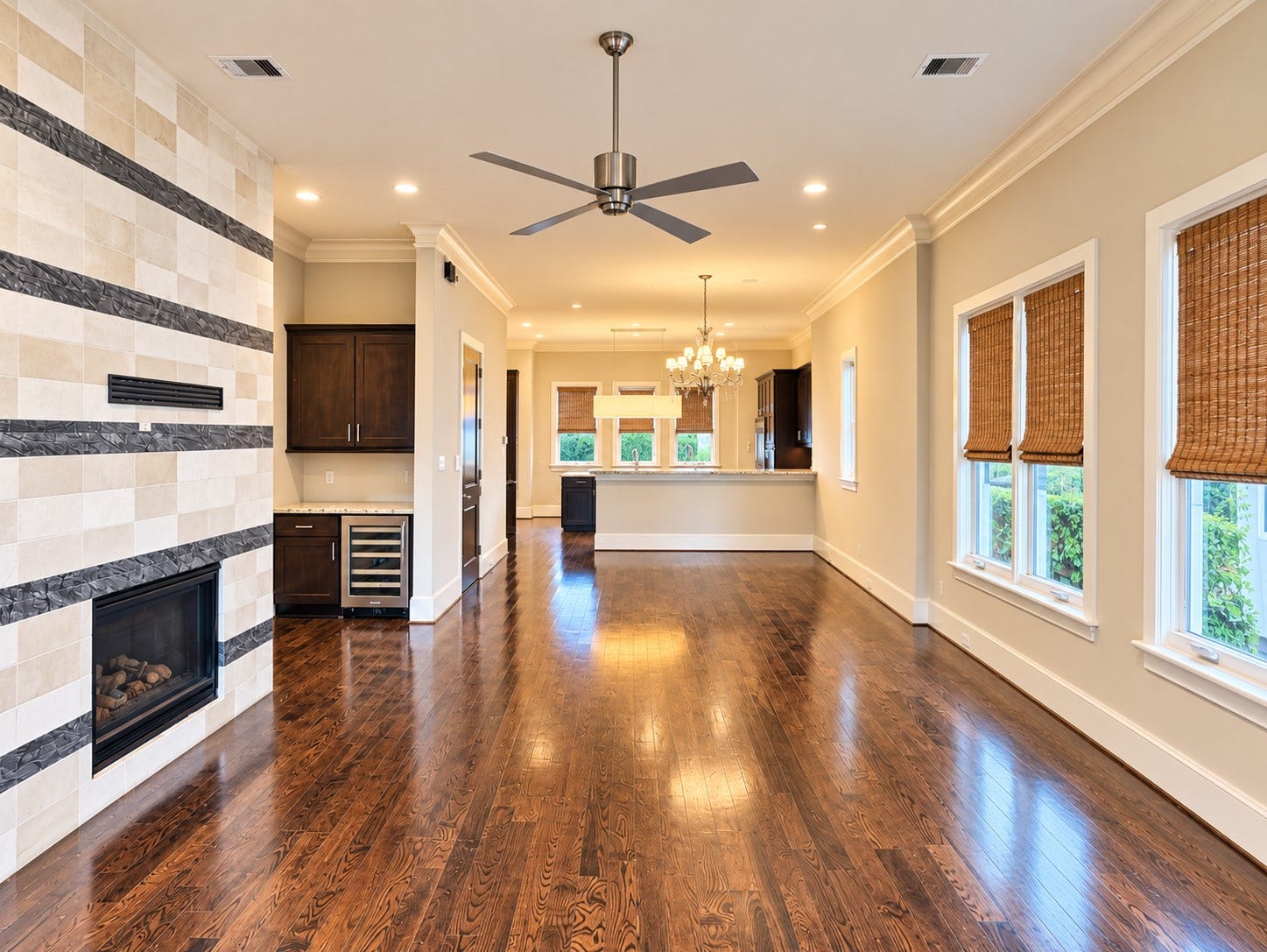 318 Calle Sevilla Place, Houston, TX 77007