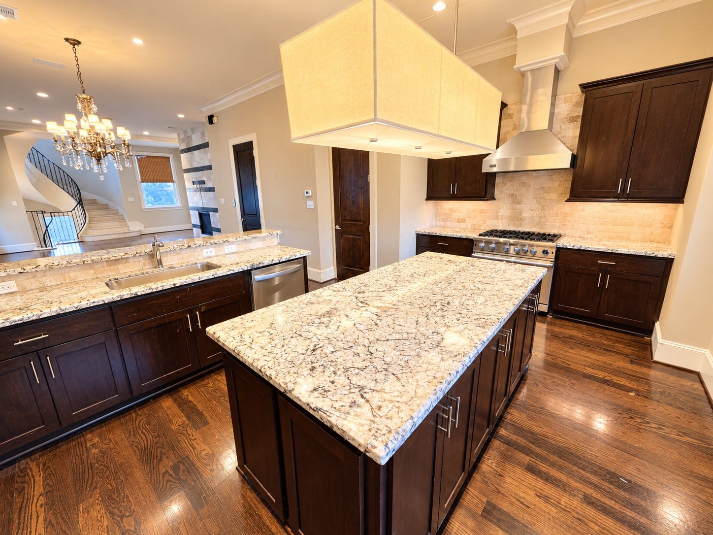 318 Calle Sevilla Place, Houston, TX 77007