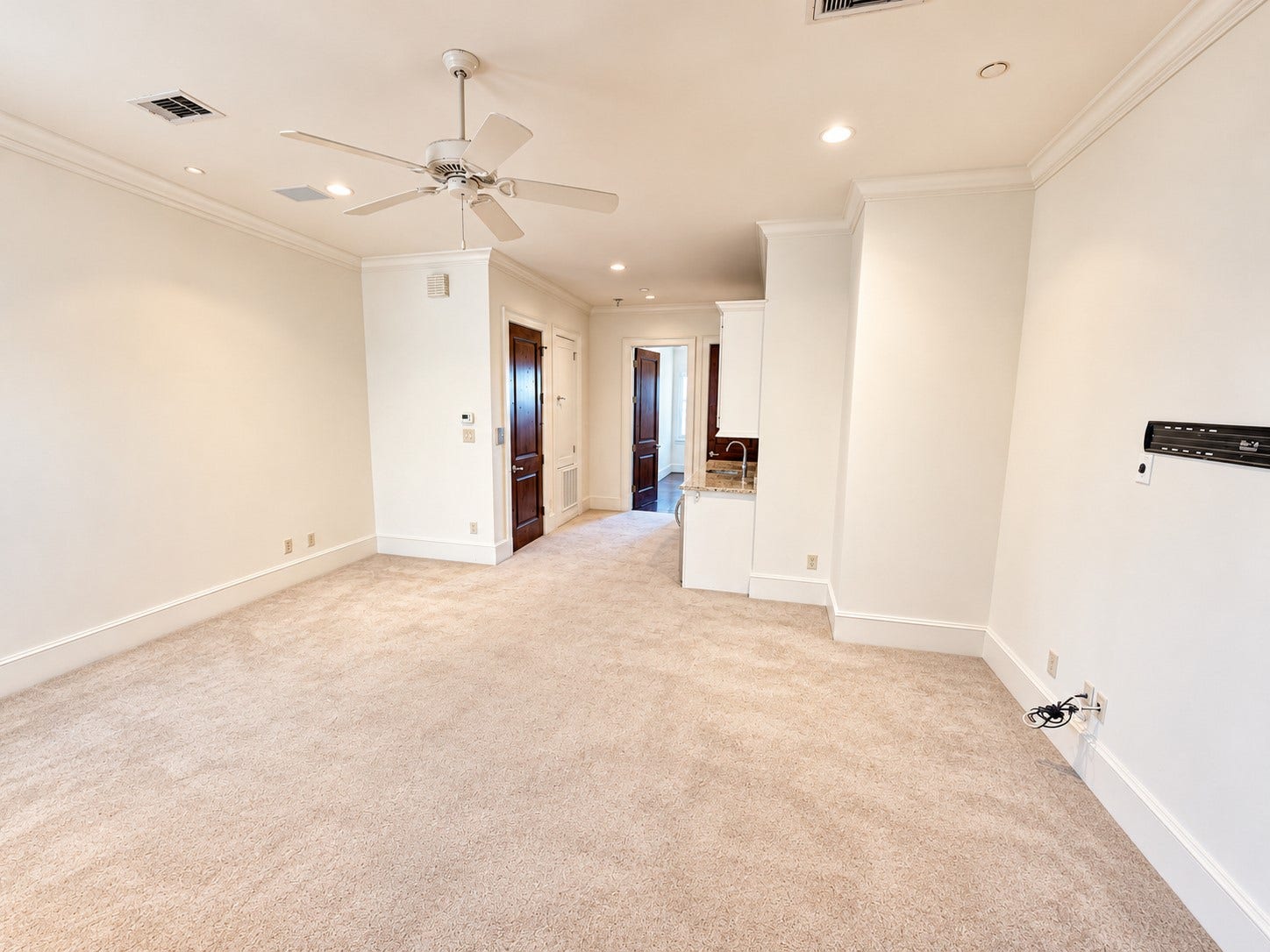 318 Calle Sevilla Place, Houston, TX 77007