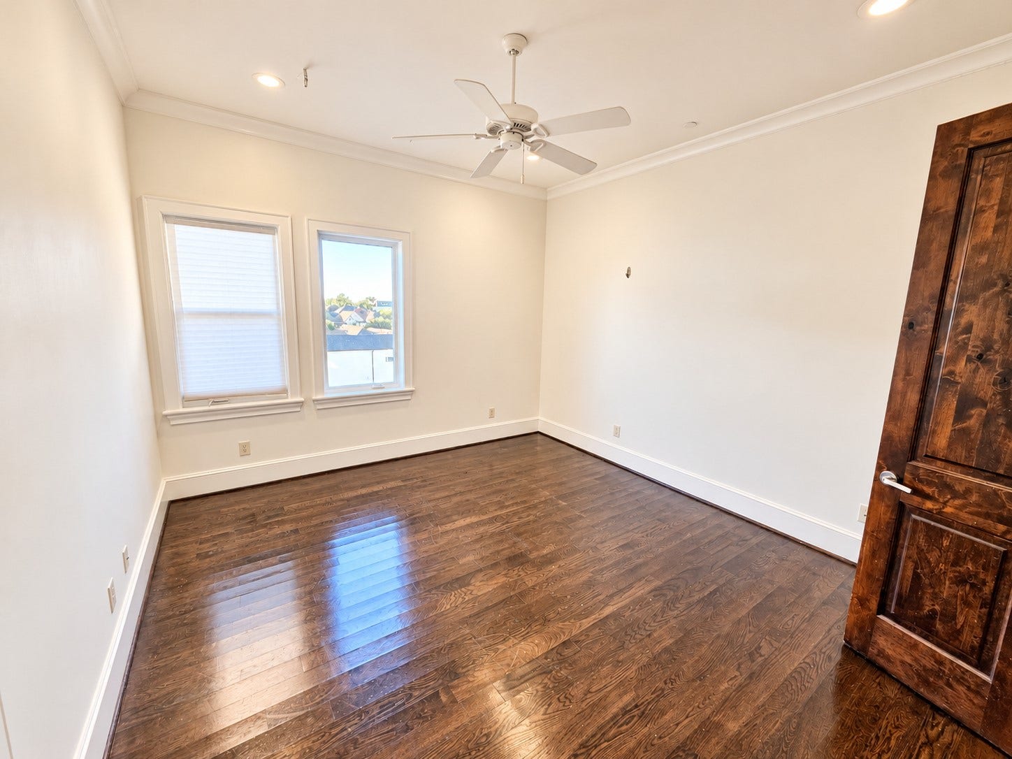 318 Calle Sevilla Place, Houston, TX 77007