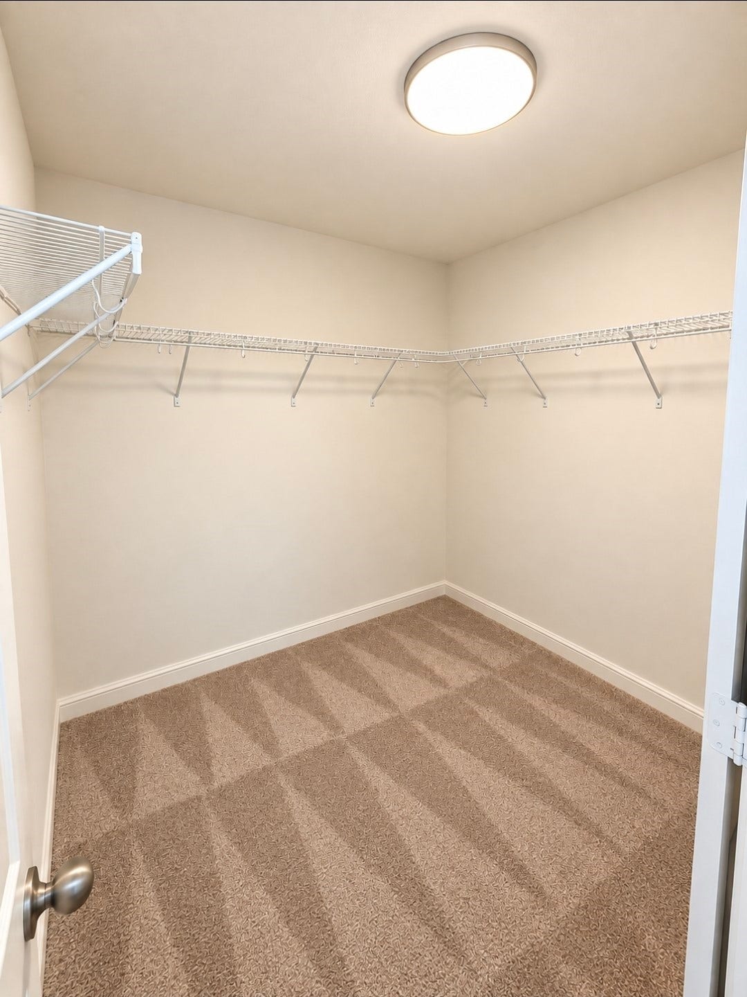 12221 Seacrest Lane, Texas City, TX 77568 Walk-in primary closet