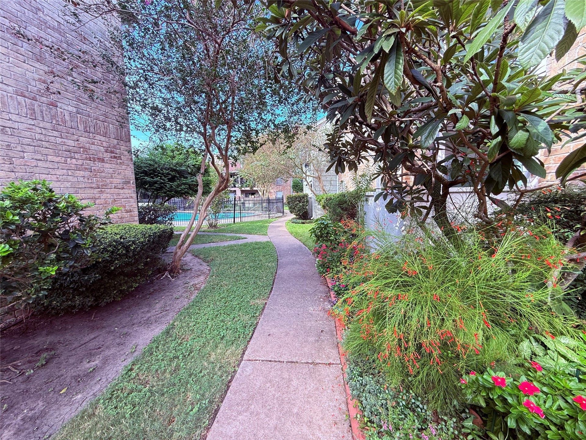 2800 Jeanetta Street, #2402, Houston, TX 77063 Walk to the pool right outside your front door!
