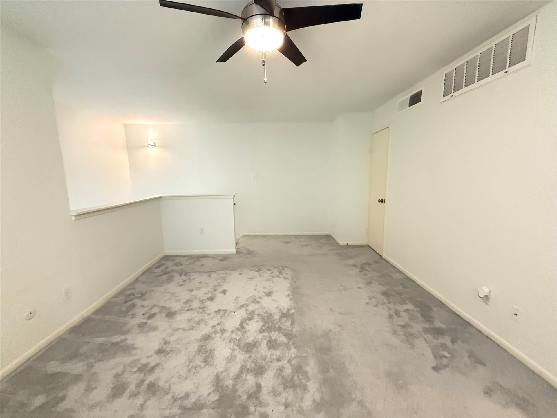 2800 Jeanetta Street, #2402, Houston, TX 77063 Large loft bedroom upstairs with 2 closets and renovated master bathroom!