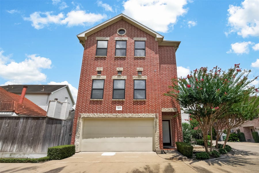 Property photo for 5653 Pine Street, Houston, TX