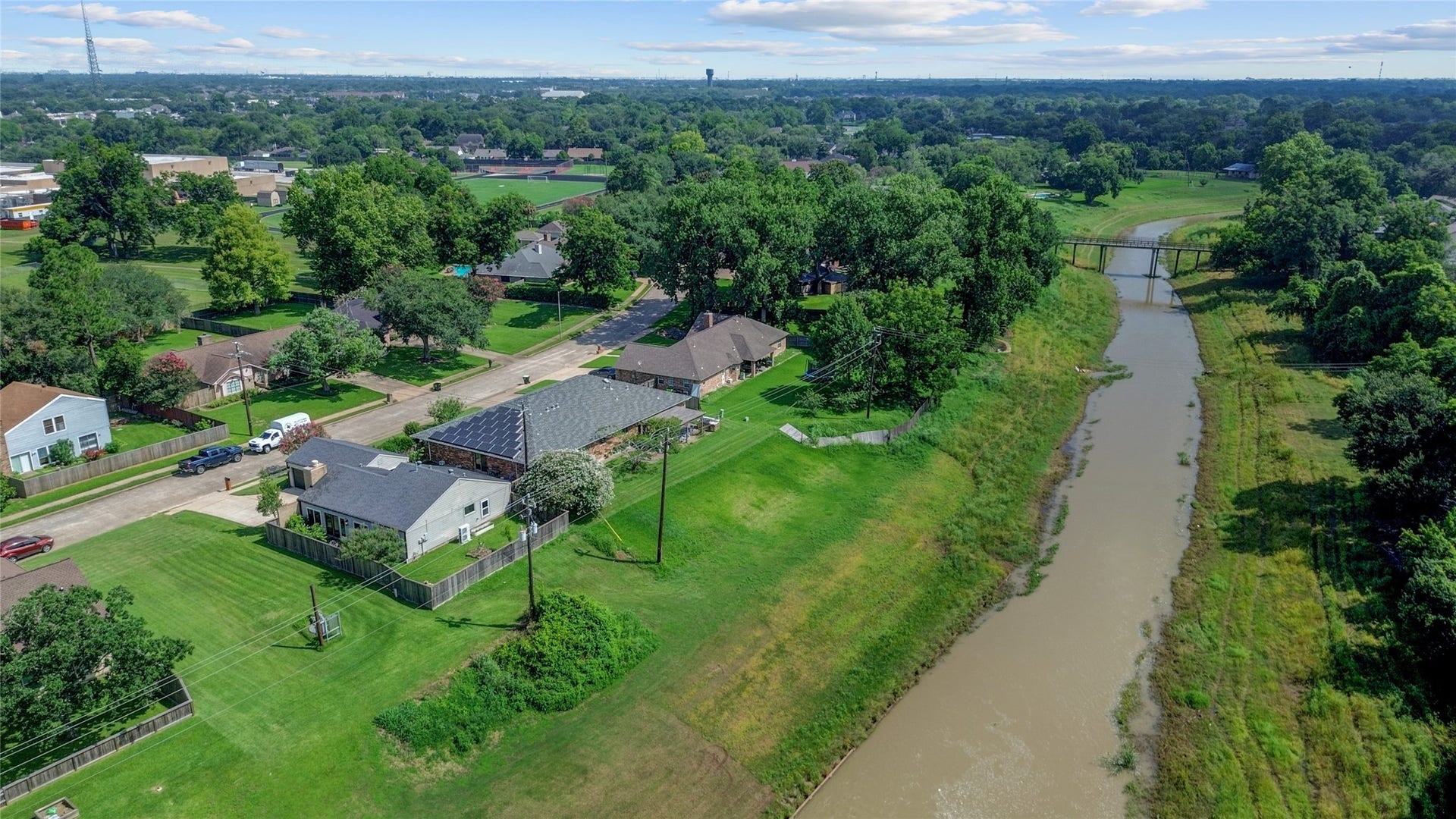 3311 Carmel Valley Drive, Missouri City, TX 77459 Country living in a wonderful Golf Course neighborhood of Quail Valley.