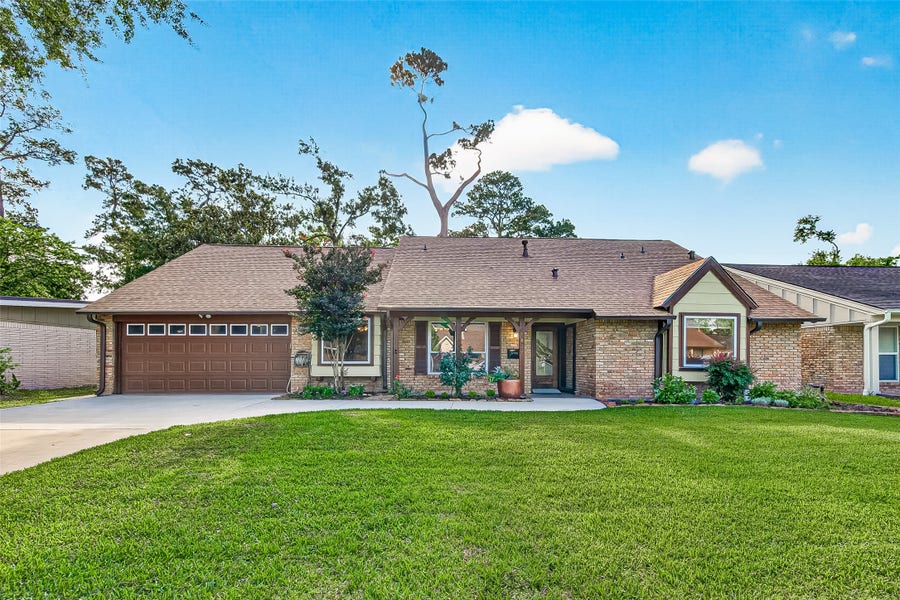 Property photo for 1822 Peer Drive, Houston, TX