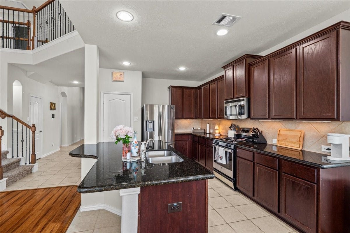2871 Ginger Cove Lane, Dickinson, TX 77539 2871 Ginger Cove Lane, Dickinson, TX 77539
