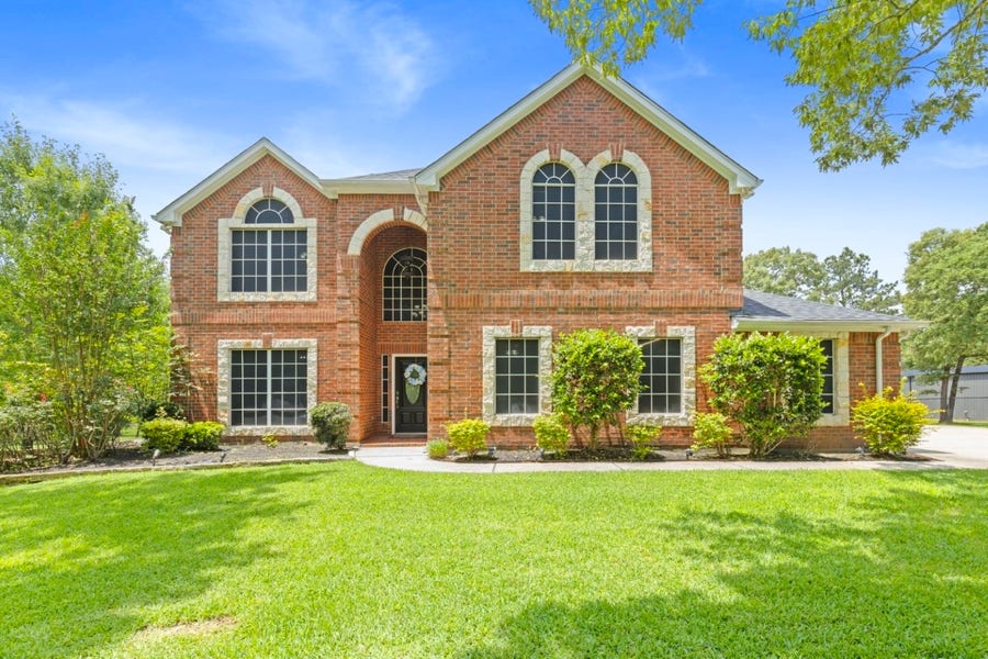 Property photo for 203 Mapleleaf Street, Magnolia, TX