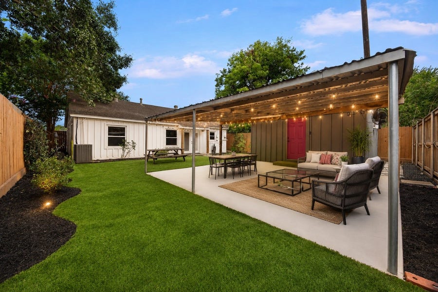 Property photo for 1626 Walton Street, Houston, TX