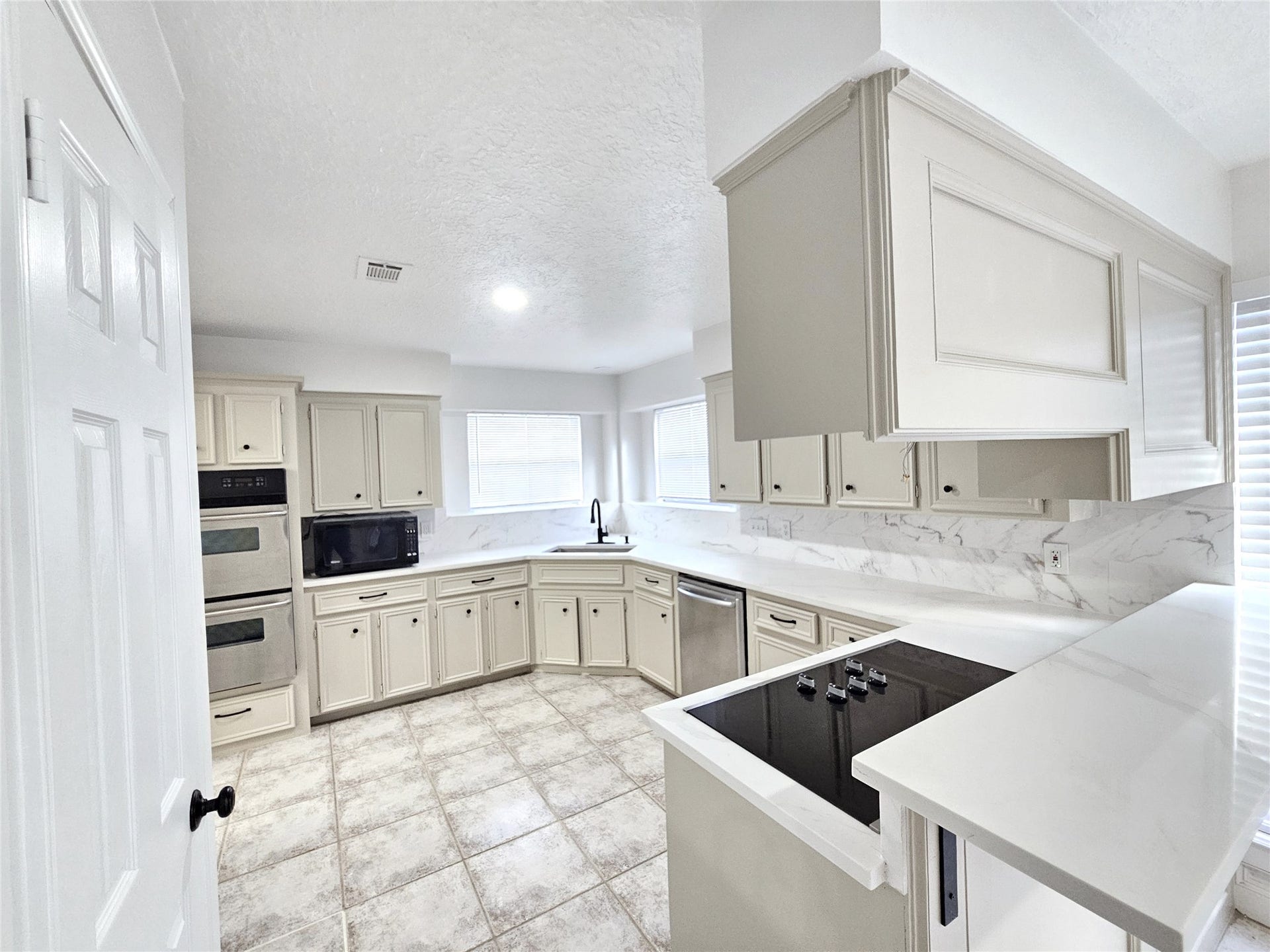 4707 Bradstone Drive, Houston, TX 77084 4707 Bradstone Drive, Houston, TX 77084