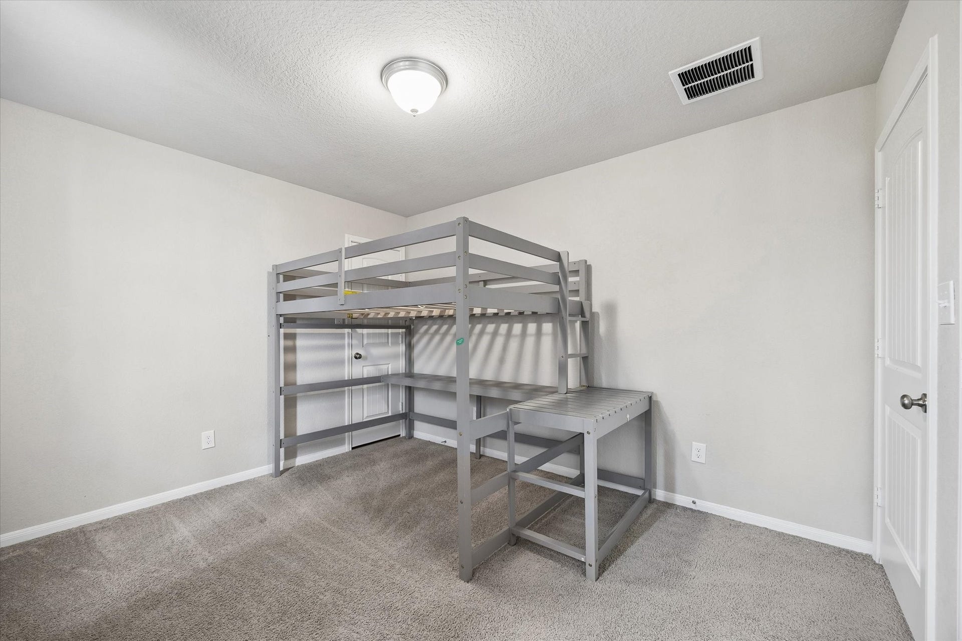 5911 Wayne Way, Rosenberg, TX 77471