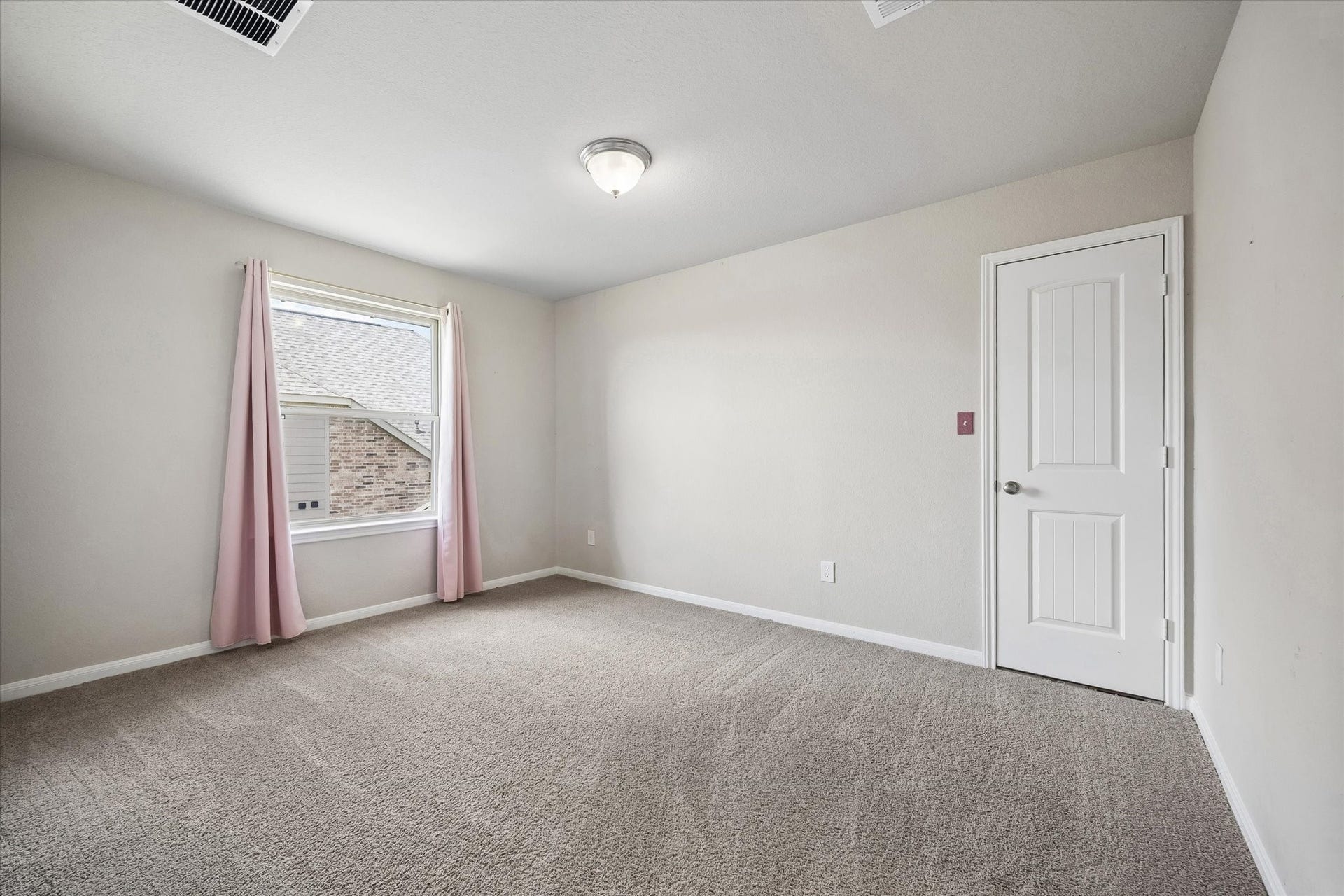 5911 Wayne Way, Rosenberg, TX 77471