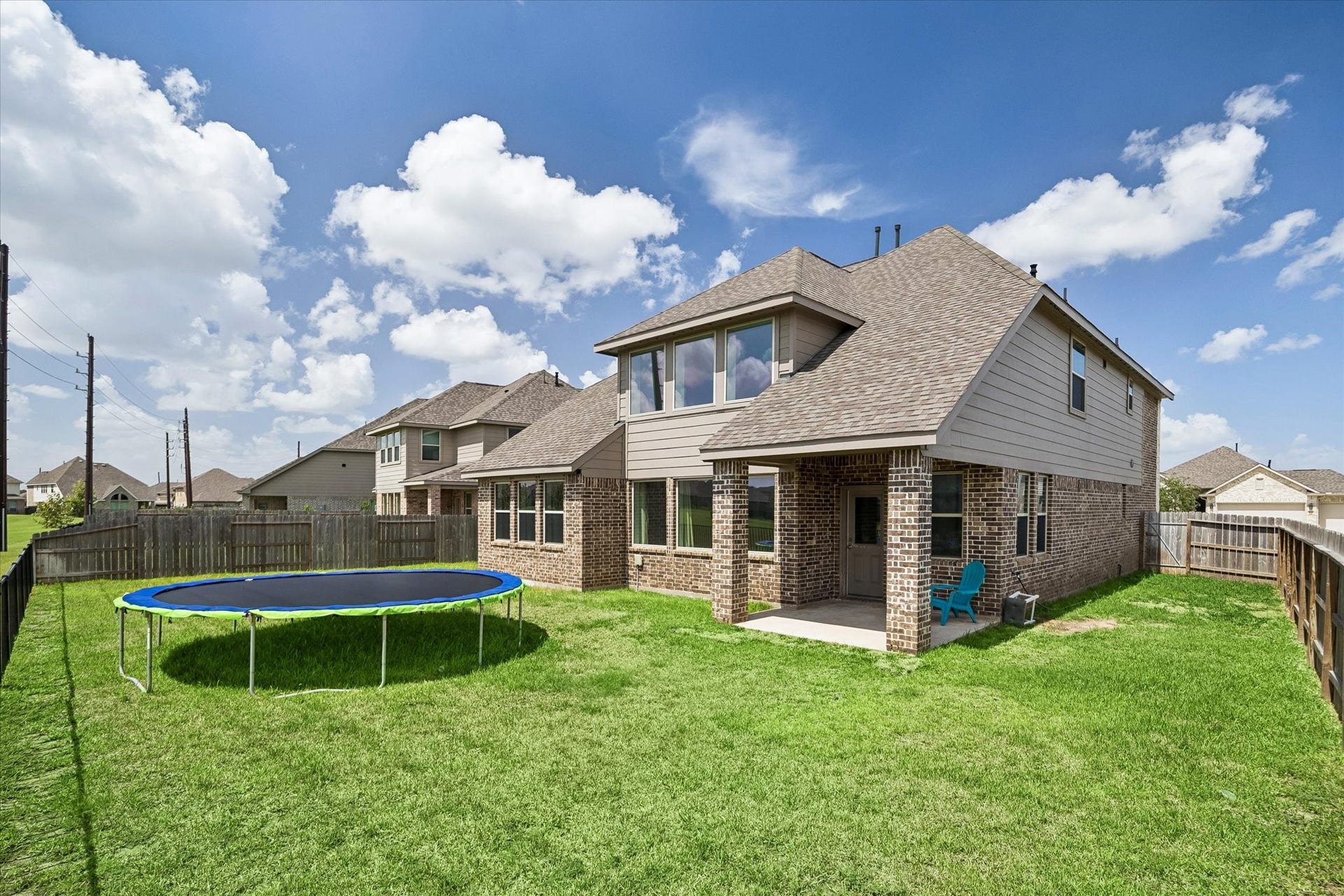 5911 Wayne Way, Rosenberg, TX 77471