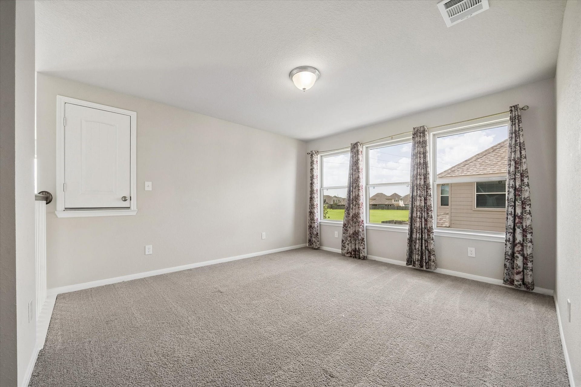 5911 Wayne Way, Rosenberg, TX 77471