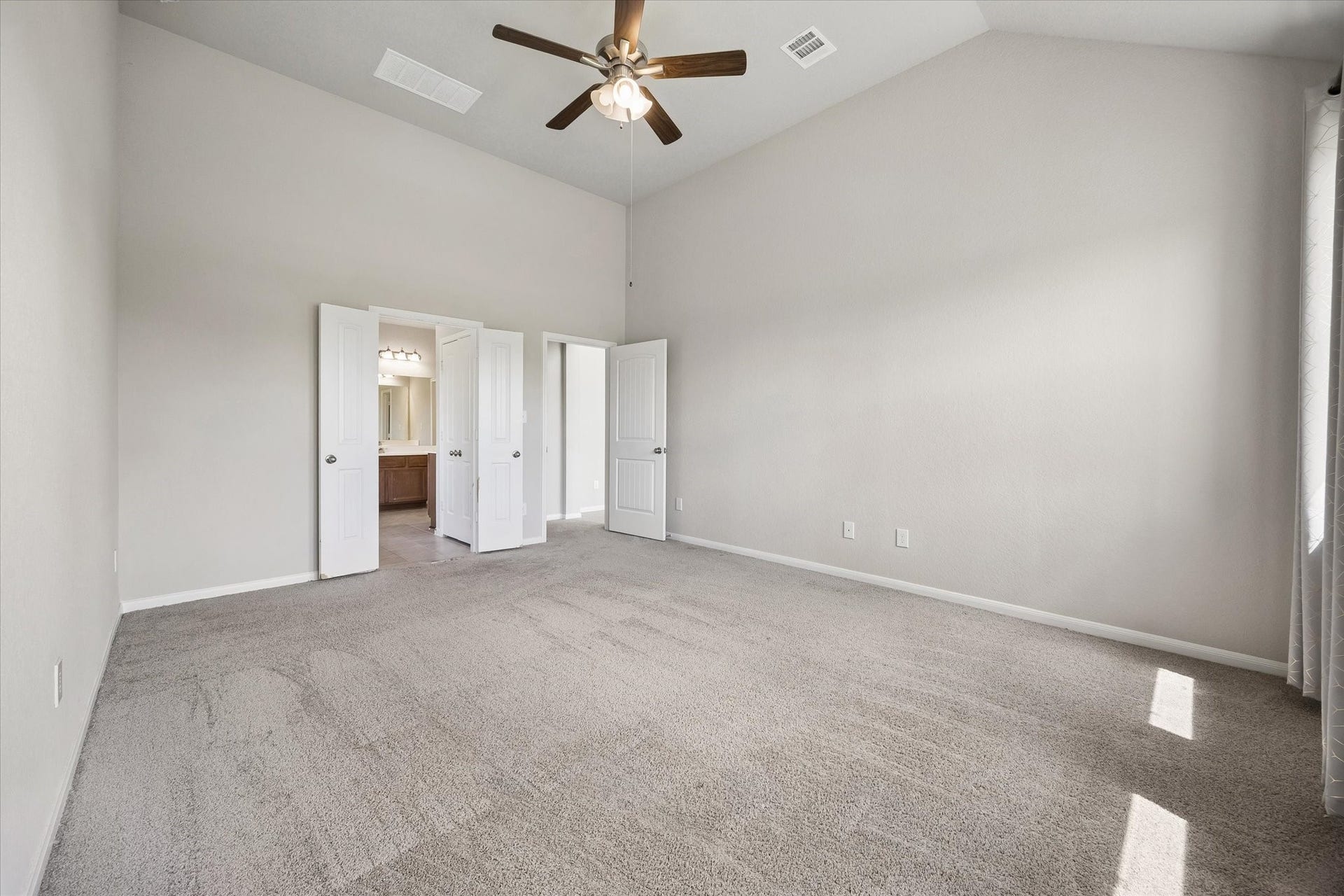 5911 Wayne Way, Rosenberg, TX 77471