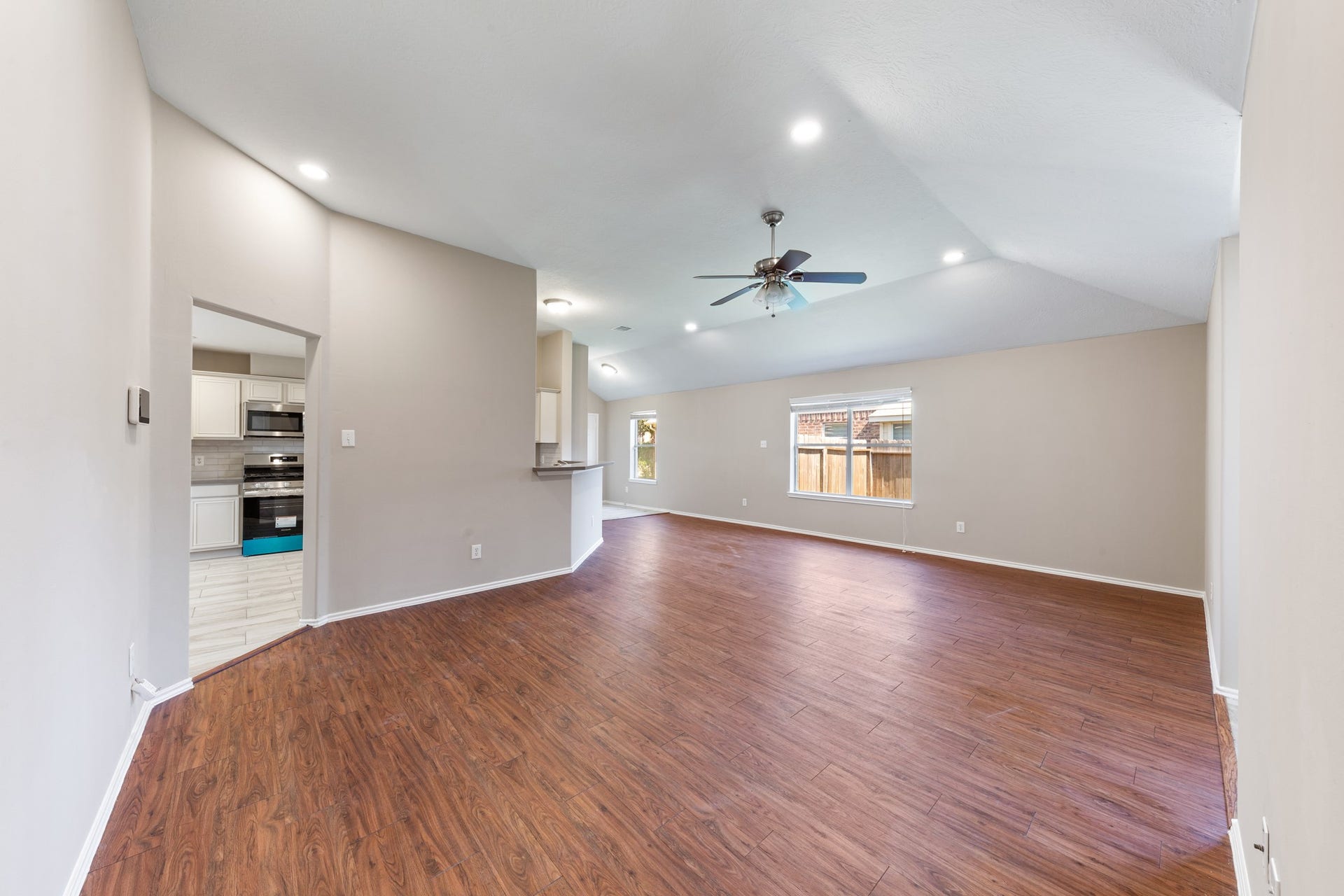1111 Magnolia Dale Drive, Fresno, TX 77545 1111 Magnolia Dale Drive, Fresno, TX 77545