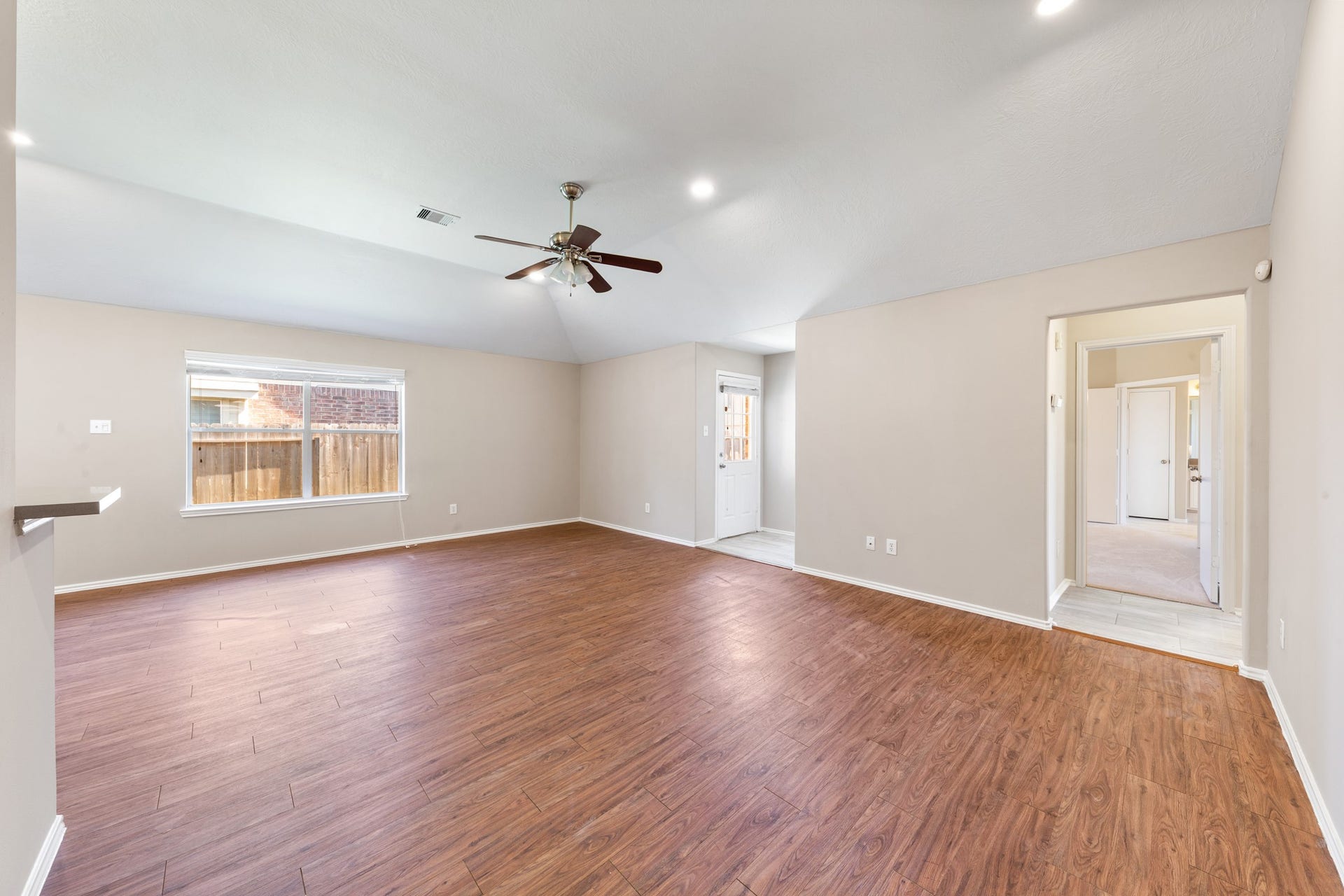 1111 Magnolia Dale Drive, Fresno, TX 77545 1111 Magnolia Dale Drive, Fresno, TX 77545