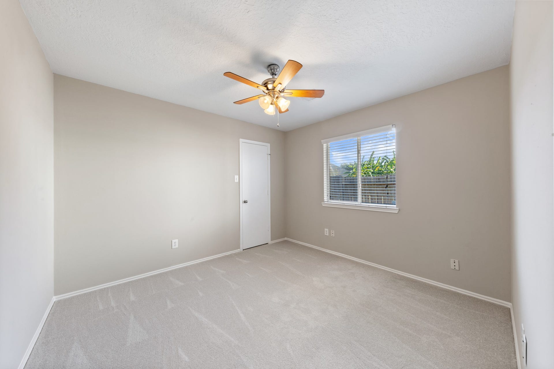 1111 Magnolia Dale Drive, Fresno, TX 77545 1111 Magnolia Dale Drive, Fresno, TX 77545