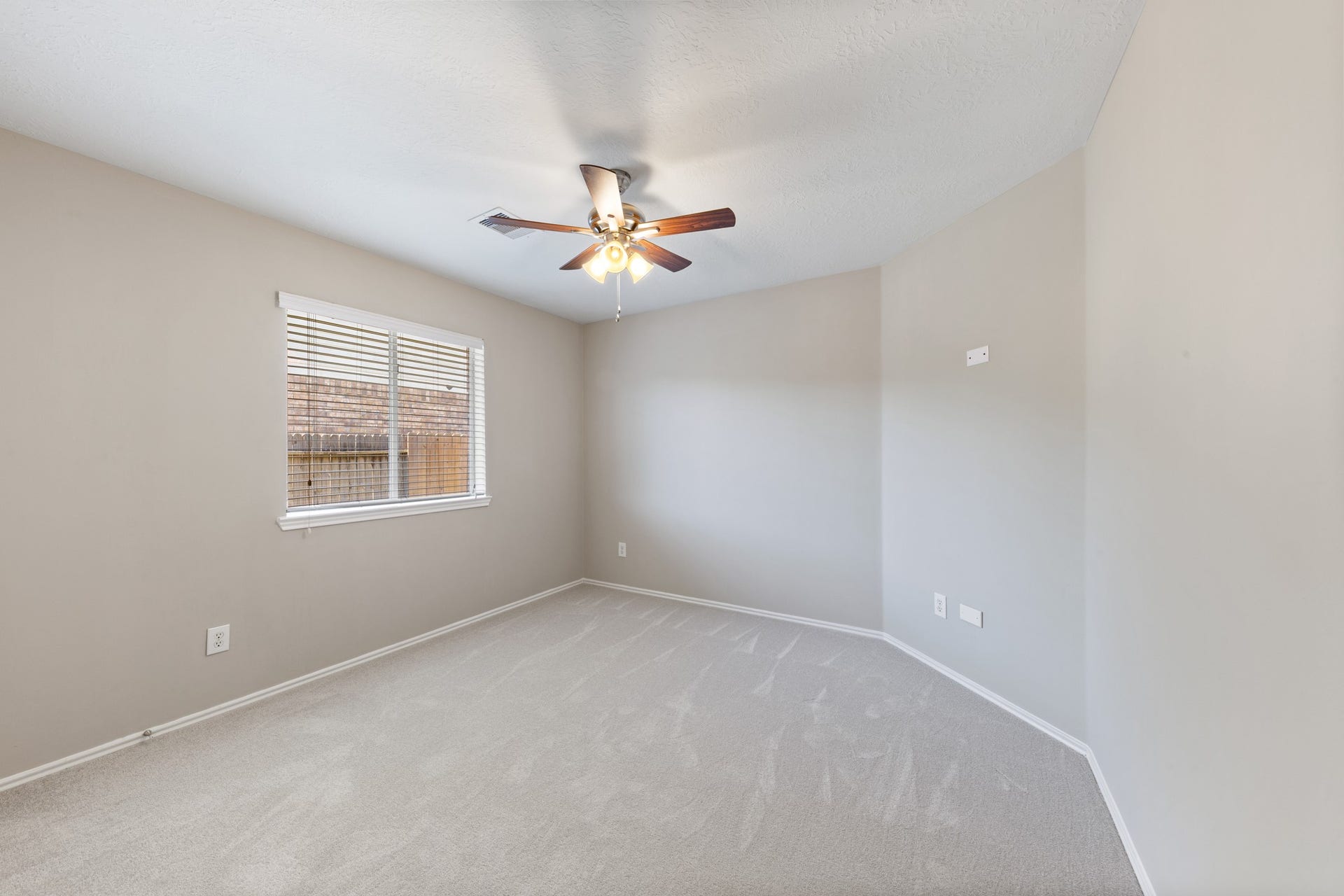 1111 Magnolia Dale Drive, Fresno, TX 77545 1111 Magnolia Dale Drive, Fresno, TX 77545